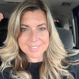 Meet your Posher, Kelli